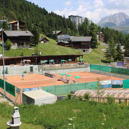Tennis-Brueggli1.JPG